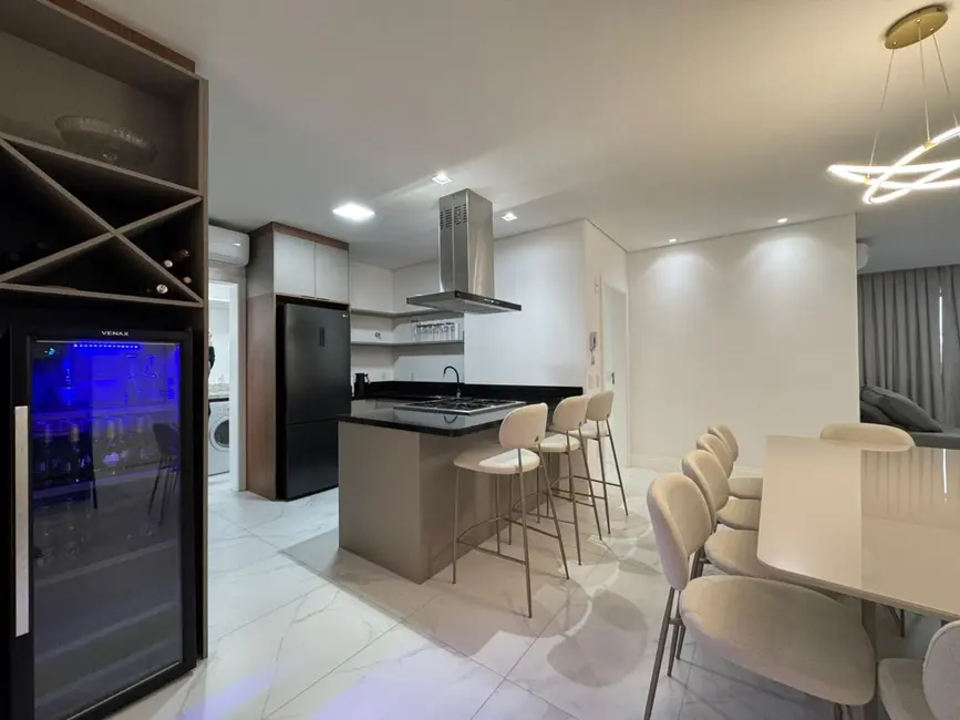 Apartamento com 4 quartos à venda, 169m2 em Pioneiros, Balneario Camboriu - SC - imagem 3 Foto 3 de Apartamento com 4 quartos à venda, 169m2 em Pioneiros, Balneario Camboriu - SC