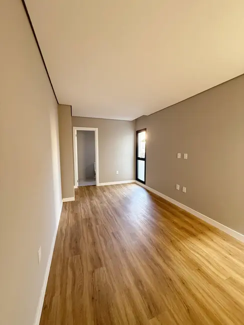 Casa com 3 quartos à venda, 247m2 em Centro, Balneario Camboriu - SC - imagem 9 Foto 9 de Casa com 3 quartos à venda, 247m2 em Centro, Balneario Camboriu - SC