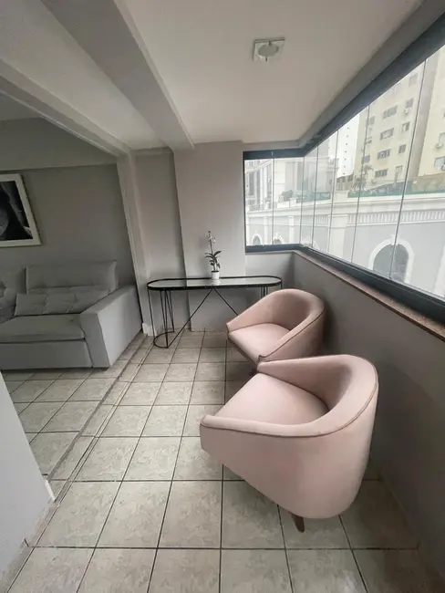 Apartamento com 2 quartos para alugar, 70m2 em Centro, Balneario Camboriu - SC - imagem 7 Foto 7 de Apartamento com 2 quartos para alugar, 70m2 em Centro, Balneario Camboriu - SC