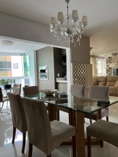 Foto 2 de Apartamento com 3 quartos à venda, 137m2 em Centro, Balneario Camboriu - SC