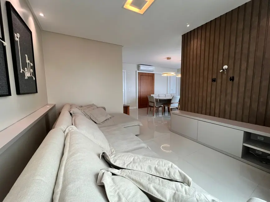 Apartamento com 3 quartos à venda, 137m2 em Centro, Balneario Camboriu - SC - imagem 8 Foto 8 de Apartamento com 3 quartos à venda, 137m2 em Centro, Balneario Camboriu - SC