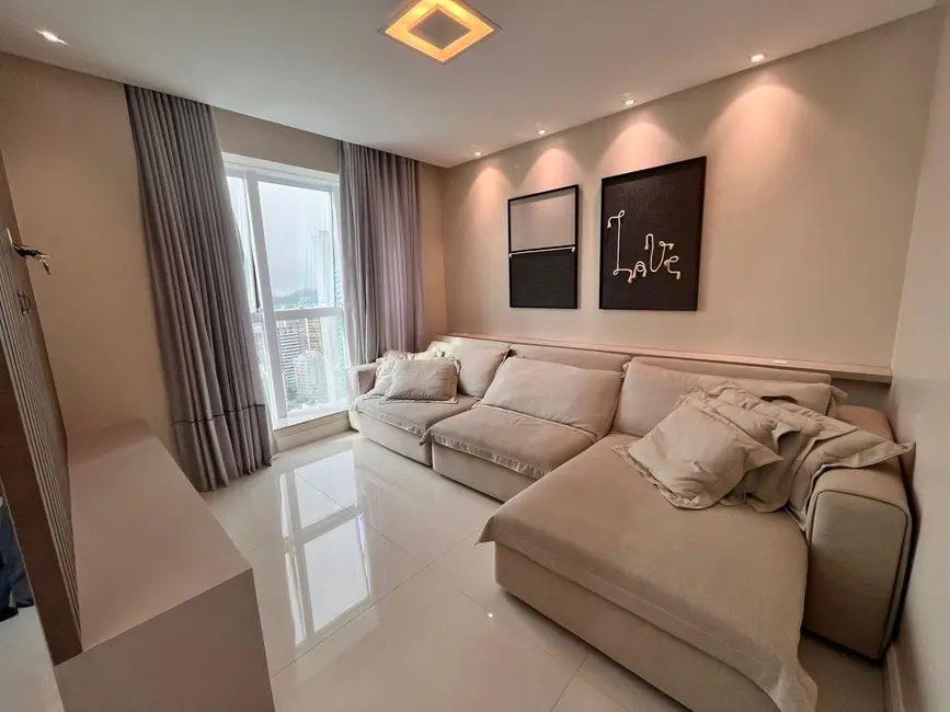 Apartamento com 3 quartos à venda, 137m2 em Centro, Balneario Camboriu - SC - imagem 7 Foto 7 de Apartamento com 3 quartos à venda, 137m2 em Centro, Balneario Camboriu - SC