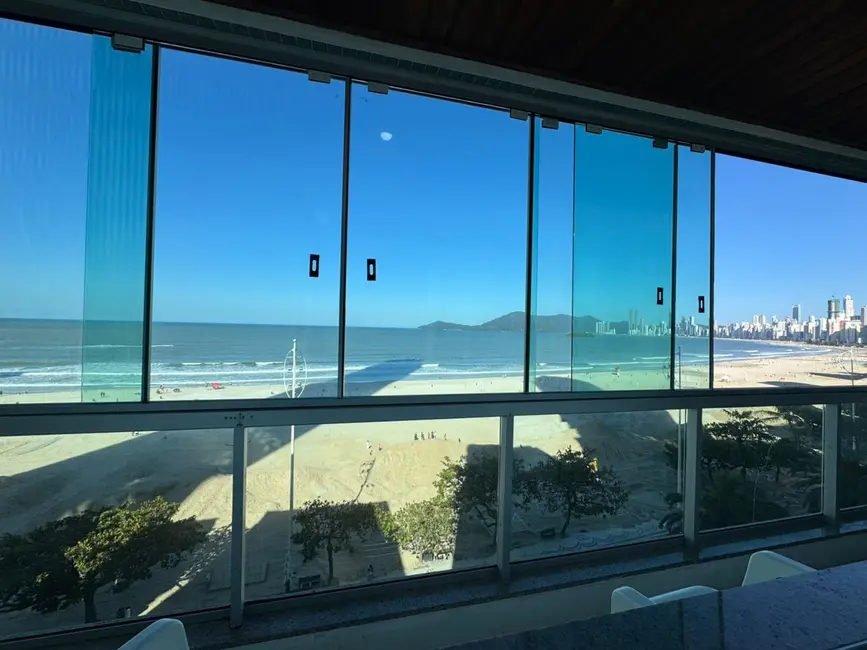 Apartamento com 3 quartos à venda, 131m2 em Centro, Balneario Camboriu - SC - imagem 3 Foto 3 de Apartamento com 3 quartos à venda, 131m2 em Centro, Balneario Camboriu - SC