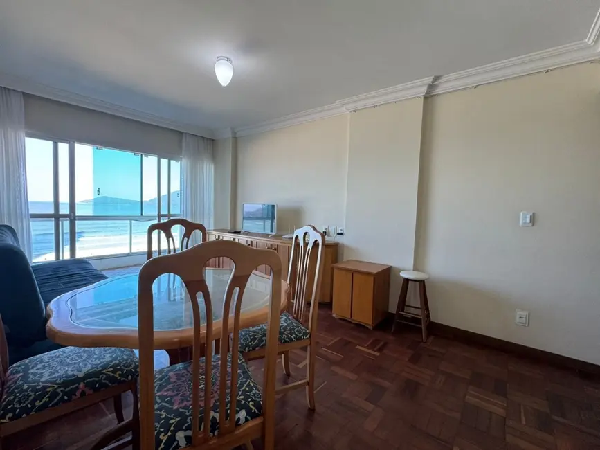 Apartamento com 3 quartos à venda, 131m2 em Centro, Balneario Camboriu - SC - imagem 4 Foto 4 de Apartamento com 3 quartos à venda, 131m2 em Centro, Balneario Camboriu - SC