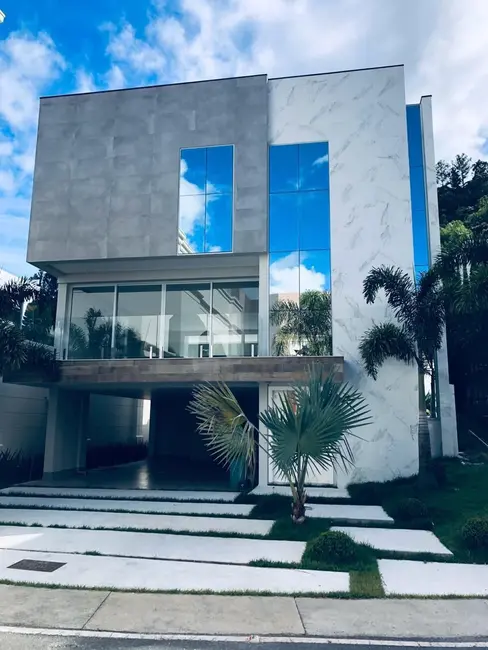 Casa de Condomínio com 4 quartos à venda, 440m2 em Itajai - SC - imagem 3 Foto 3 de Casa de Condomínio com 4 quartos à venda, 440m2 em Itajai - SC