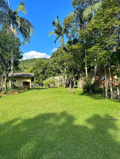 Terreno / Lote à venda em Praia do Estaleiro, Balneario Camboriu - SC - imagem 8 Foto 8 de Terreno / Lote à venda em Praia do Estaleiro, Balneario Camboriu - SC