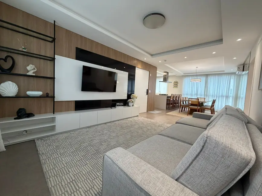 Apartamento com 4 quartos à venda, 143m2 em Centro, Balneario Camboriu - SC - imagem 7 Foto 7 de Apartamento com 4 quartos à venda, 143m2 em Centro, Balneario Camboriu - SC