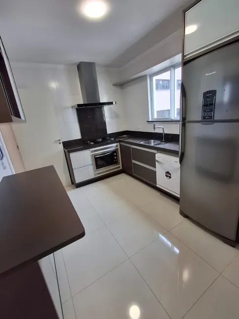 Apartamento com 3 quartos à venda, 143m2 em Centro, Balneario Camboriu - SC - imagem 8 Foto 8 de Apartamento com 3 quartos à venda, 143m2 em Centro, Balneario Camboriu - SC