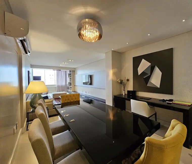 Apartamento com 3 quartos à venda, 193m2 em Centro, Balneario Camboriu - SC - imagem 4 Foto 4 de Apartamento com 3 quartos à venda, 193m2 em Centro, Balneario Camboriu - SC