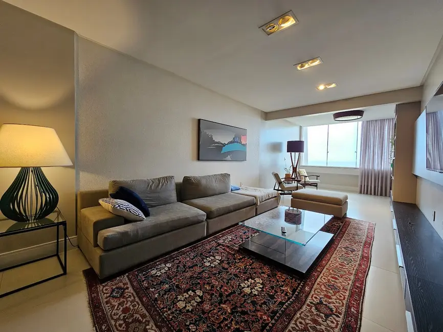 Apartamento com 3 quartos à venda, 193m2 em Centro, Balneario Camboriu - SC - imagem 1 Foto 1 de Apartamento com 3 quartos à venda, 193m2 em Centro, Balneario Camboriu - SC