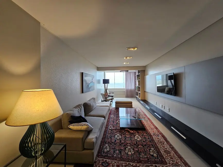 Apartamento com 3 quartos à venda, 193m2 em Centro, Balneario Camboriu - SC - imagem 3 Foto 3 de Apartamento com 3 quartos à venda, 193m2 em Centro, Balneario Camboriu - SC