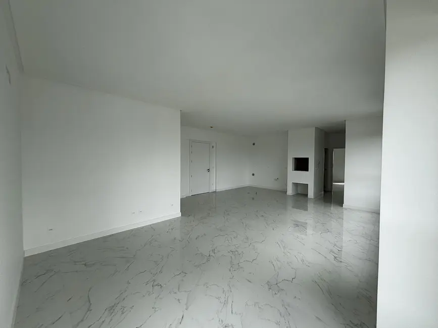 Apartamento com 3 quartos à venda, 136m2 em Centro, Balneario Camboriu - SC - imagem 5 Foto 5 de Apartamento com 3 quartos à venda, 136m2 em Centro, Balneario Camboriu - SC