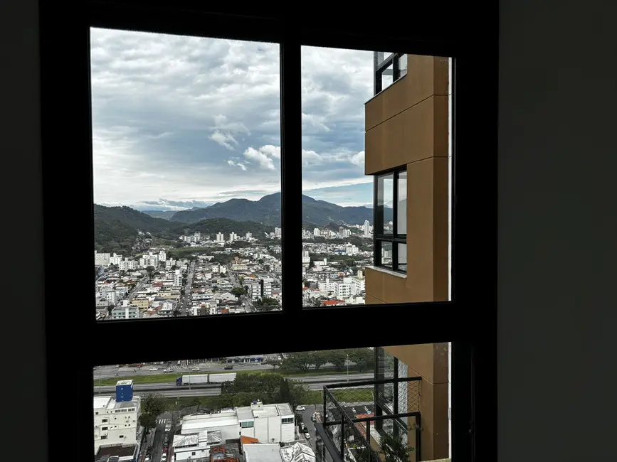 Apartamento com 3 quartos à venda, 136m2 em Centro, Balneario Camboriu - SC - imagem 8 Foto 8 de Apartamento com 3 quartos à venda, 136m2 em Centro, Balneario Camboriu - SC