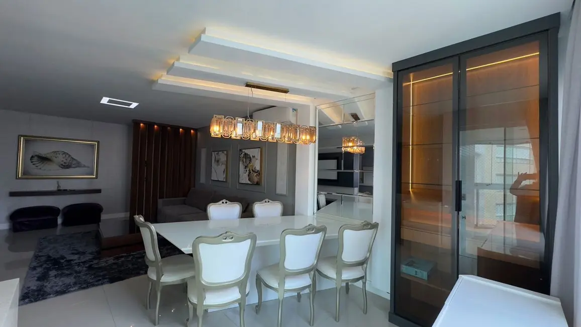 Apartamento com 3 quartos à venda, 132m2 em Centro, Balneario Camboriu - SC - imagem 6 Foto 6 de Apartamento com 3 quartos à venda, 132m2 em Centro, Balneario Camboriu - SC