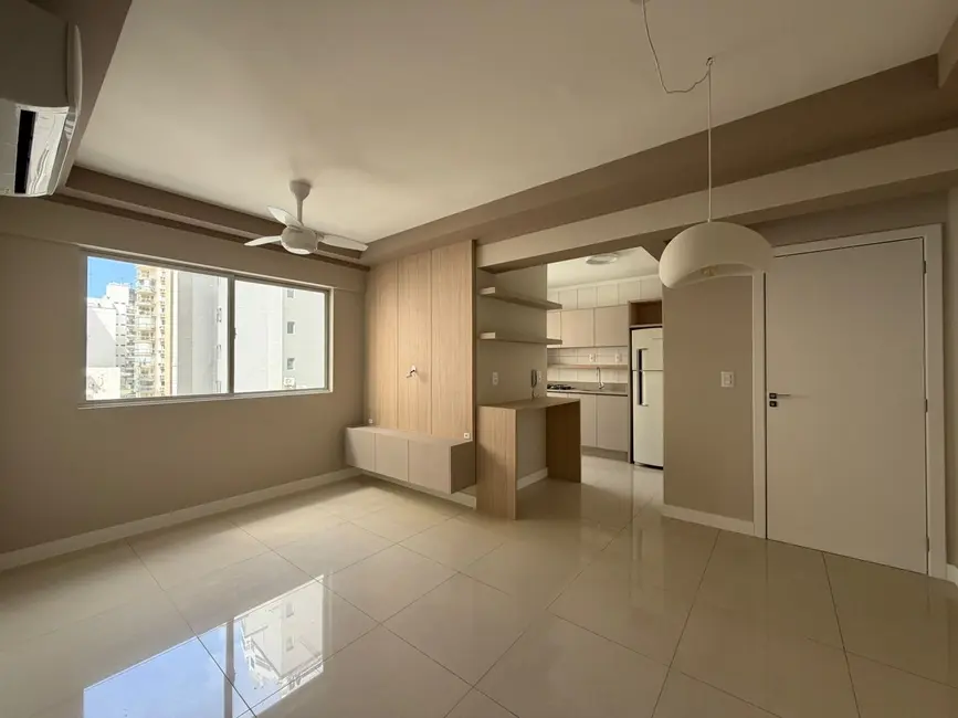 Foto 1 de Apartamento com 1 quarto à venda, 54m2 em Centro, Balneario Camboriu - SC