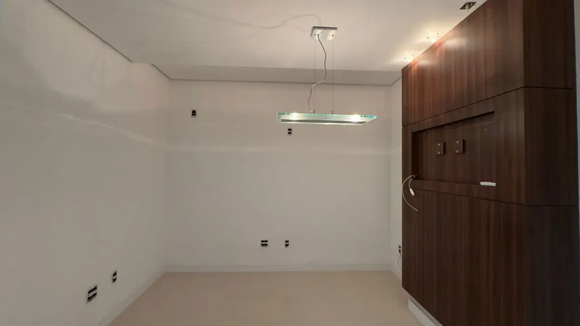 Sala Comercial para alugar, 106m2 em Pioneiros, Balneario Camboriu - SC - imagem 5 Foto 5 de Sala Comercial para alugar, 106m2 em Pioneiros, Balneario Camboriu - SC