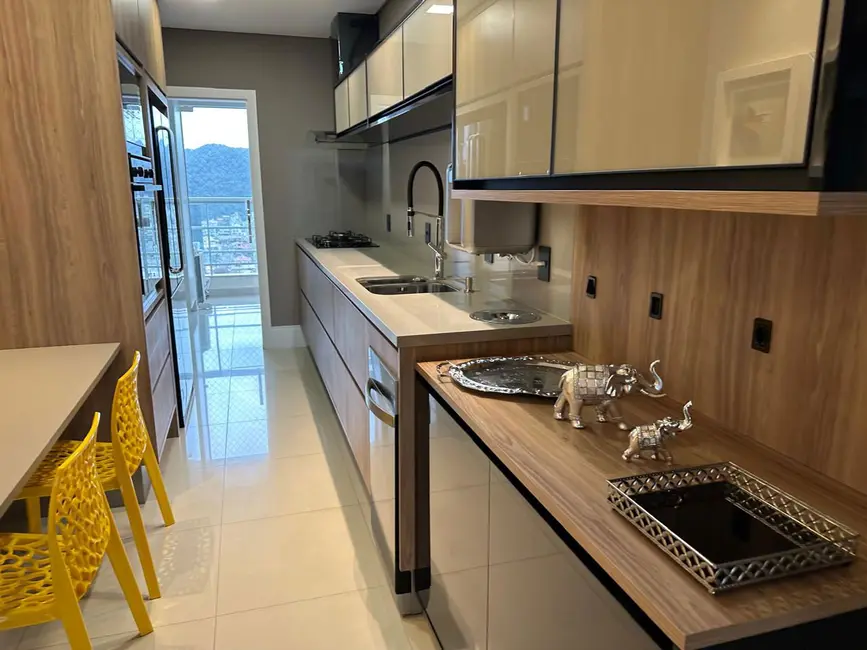 Apartamento com 3 quartos à venda, 134m2 em Pioneiros, Balneario Camboriu - SC - imagem 5 Foto 5 de Apartamento com 3 quartos à venda, 134m2 em Pioneiros, Balneario Camboriu - SC