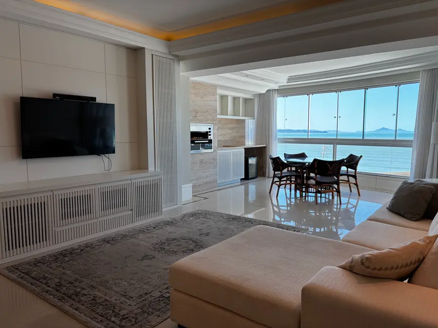 Apartamento com 3 quartos à venda, 186m2 em Centro, Balneario Camboriu - SC - imagem 4 Foto 4 de Apartamento com 3 quartos à venda, 186m2 em Centro, Balneario Camboriu - SC