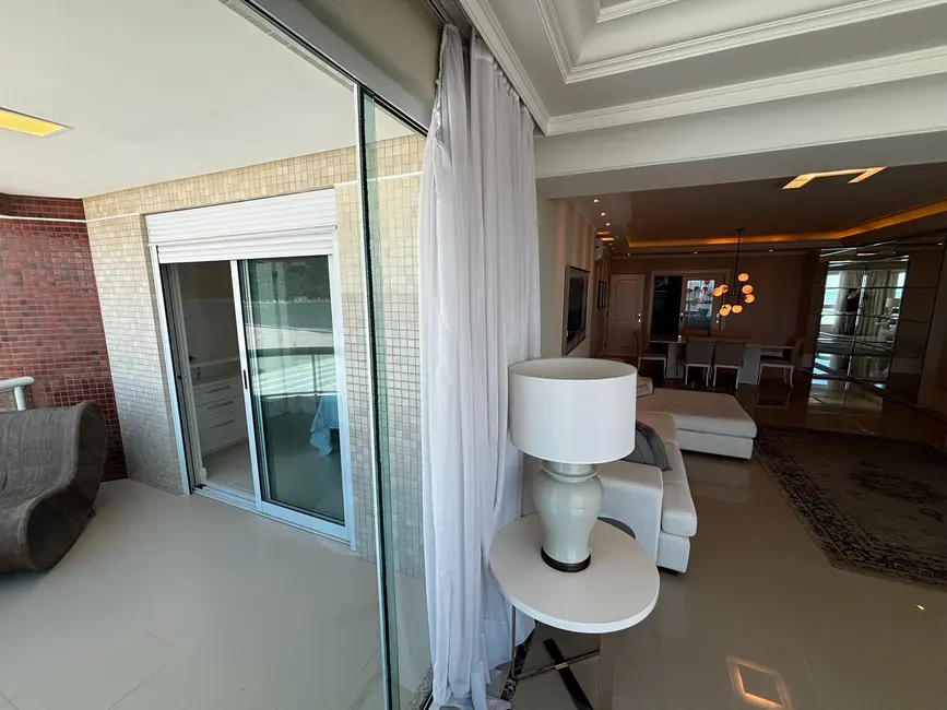 Apartamento com 3 quartos à venda, 186m2 em Centro, Balneario Camboriu - SC - imagem 9 Foto 9 de Apartamento com 3 quartos à venda, 186m2 em Centro, Balneario Camboriu - SC