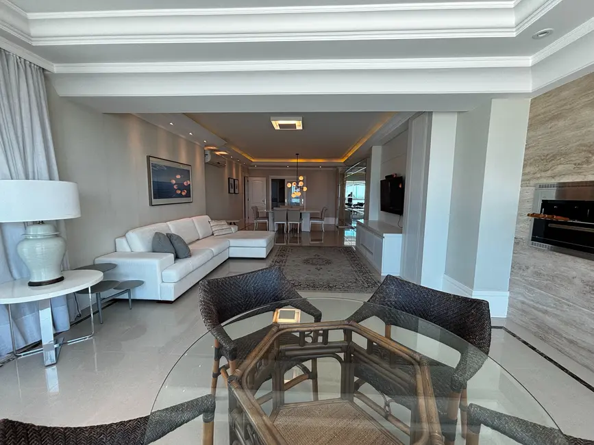 Apartamento com 3 quartos à venda, 186m2 em Centro, Balneario Camboriu - SC - imagem 5 Foto 5 de Apartamento com 3 quartos à venda, 186m2 em Centro, Balneario Camboriu - SC