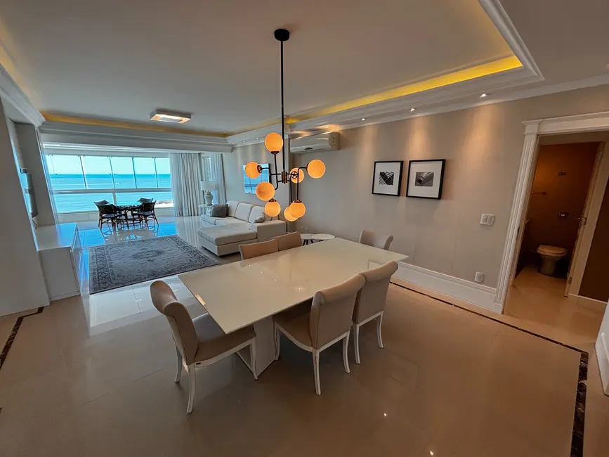 Apartamento com 3 quartos à venda, 186m2 em Centro, Balneario Camboriu - SC - imagem 2 Foto 2 de Apartamento com 3 quartos à venda, 186m2 em Centro, Balneario Camboriu - SC