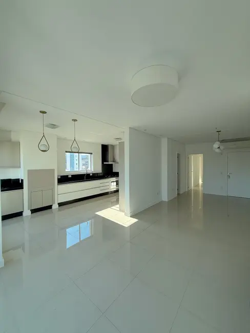 Apartamento com 4 quartos à venda, 135m2 em Pioneiros, Balneario Camboriu - SC - imagem 5 Foto 5 de Apartamento com 4 quartos à venda, 135m2 em Pioneiros, Balneario Camboriu - SC