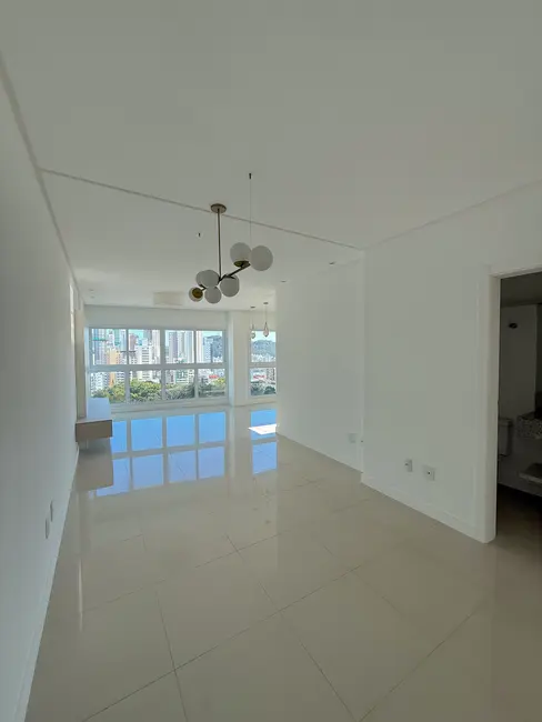 Apartamento com 4 quartos à venda, 135m2 em Pioneiros, Balneario Camboriu - SC - imagem 4 Foto 4 de Apartamento com 4 quartos à venda, 135m2 em Pioneiros, Balneario Camboriu - SC