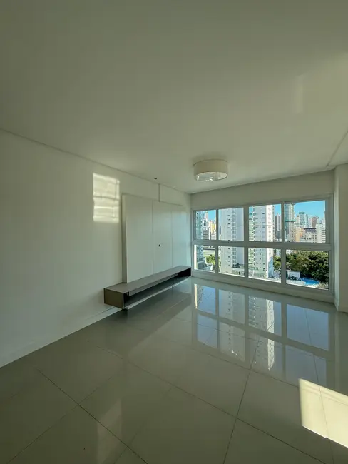 Apartamento com 4 quartos à venda, 135m2 em Pioneiros, Balneario Camboriu - SC - imagem 3 Foto 3 de Apartamento com 4 quartos à venda, 135m2 em Pioneiros, Balneario Camboriu - SC