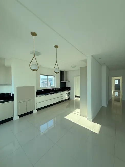 Apartamento com 4 quartos à venda, 135m2 em Pioneiros, Balneario Camboriu - SC - imagem 6 Foto 6 de Apartamento com 4 quartos à venda, 135m2 em Pioneiros, Balneario Camboriu - SC