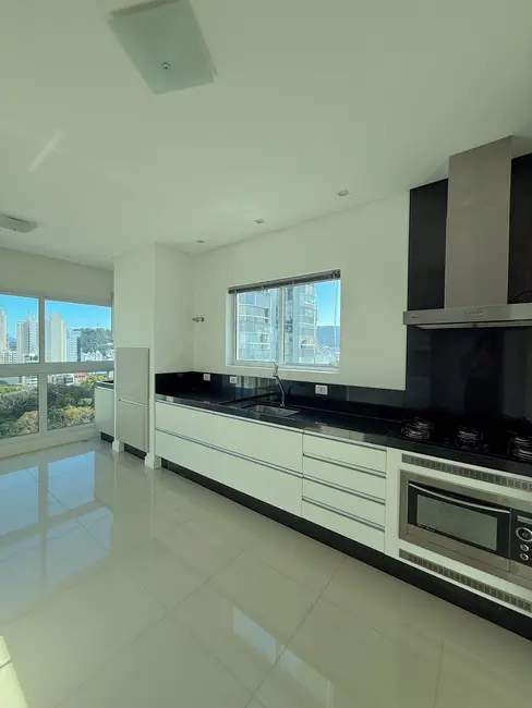 Apartamento com 4 quartos à venda, 135m2 em Pioneiros, Balneario Camboriu - SC - imagem 9 Foto 9 de Apartamento com 4 quartos à venda, 135m2 em Pioneiros, Balneario Camboriu - SC
