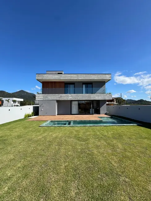 Foto 1 de Casa de Condomínio com 5 quartos à venda, 486m2 em Santa Regina, Camboriu - SC