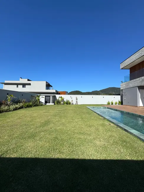 Foto 3 de Casa de Condomínio com 5 quartos à venda, 486m2 em Santa Regina, Camboriu - SC