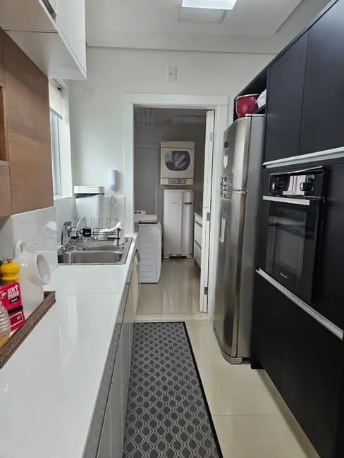 Apartamento com 3 quartos à venda, 206m2 em Centro, Balneario Camboriu - SC - imagem 9 Foto 9 de Apartamento com 3 quartos à venda, 206m2 em Centro, Balneario Camboriu - SC