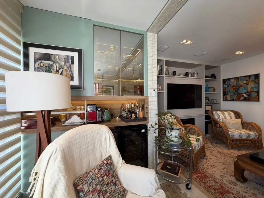 Foto 5 de Apartamento com 3 quartos à venda, 138m2 em Centro, Balneario Camboriu - SC