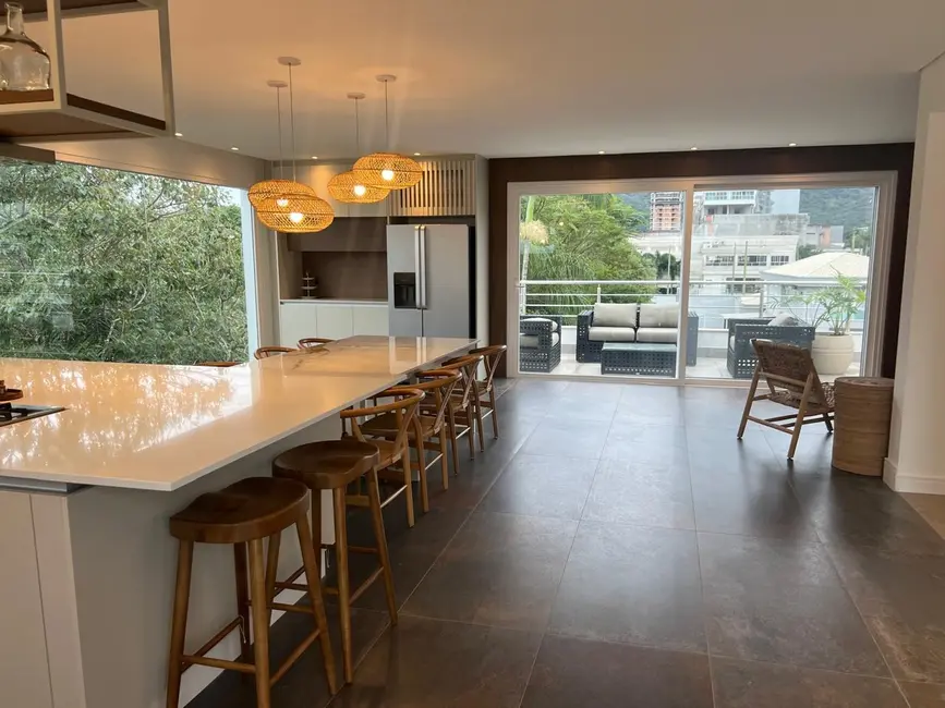 Foto 2 de Casa com 5 quartos à venda, 873m2 em Itajai - SC