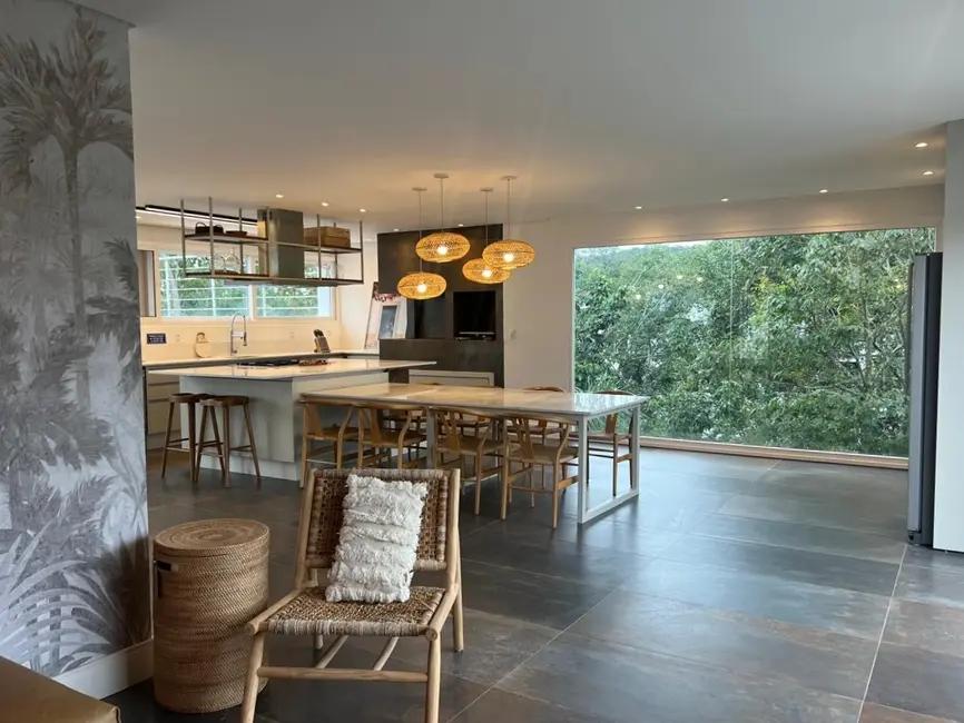 Foto 1 de Casa com 5 quartos à venda, 873m2 em Itajai - SC