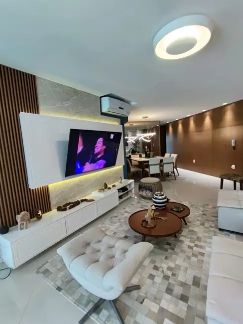 Apartamento com 4 quartos à venda, 160m2 em Pioneiros, Balneario Camboriu - SC - imagem 3 Foto 3 de Apartamento com 4 quartos à venda, 160m2 em Pioneiros, Balneario Camboriu - SC