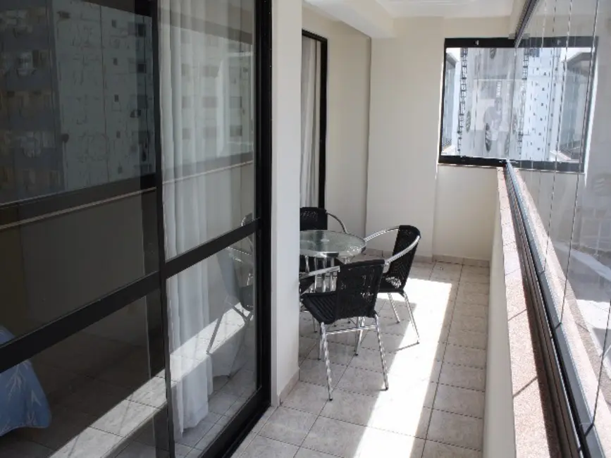 Apartamento com 2 quartos à venda, 80m2 em Centro, Balneario Camboriu - SC - imagem 2 Foto 2 de Apartamento com 2 quartos à venda, 80m2 em Centro, Balneario Camboriu - SC