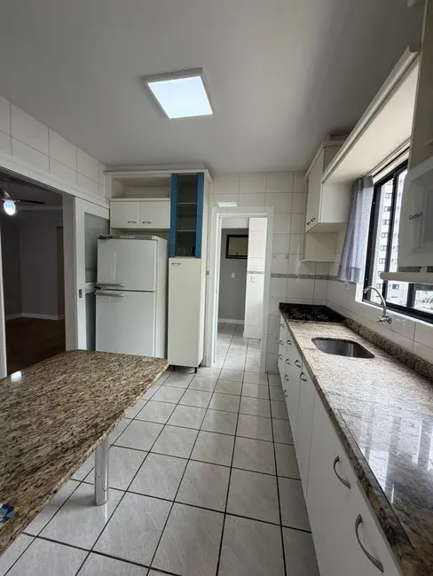 Apartamento com 3 quartos à venda, 125m2 em Centro, Balneario Camboriu - SC - imagem 6 Foto 6 de Apartamento com 3 quartos à venda, 125m2 em Centro, Balneario Camboriu - SC