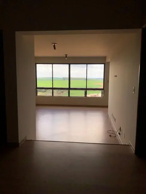 Foto 4 de Apartamento com 3 quartos à venda, 166m2 em Centro, Bela Vista Do Paraiso - PR