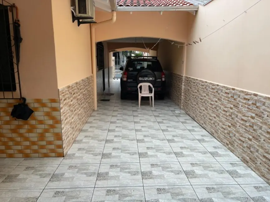 Casa com 3 quartos à venda, 158m2 em Nações, Balneario Camboriu - SC - imagem 5 Foto 5 de Casa com 3 quartos à venda, 158m2 em Nações, Balneario Camboriu - SC