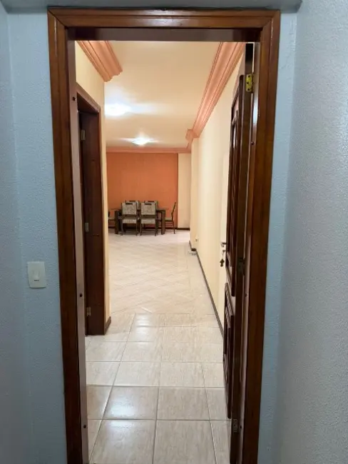 Apartamento com 2 quartos à venda, 120m2 em Centro, Balneario Camboriu - SC - imagem 5 Foto 5 de Apartamento com 2 quartos à venda, 120m2 em Centro, Balneario Camboriu - SC