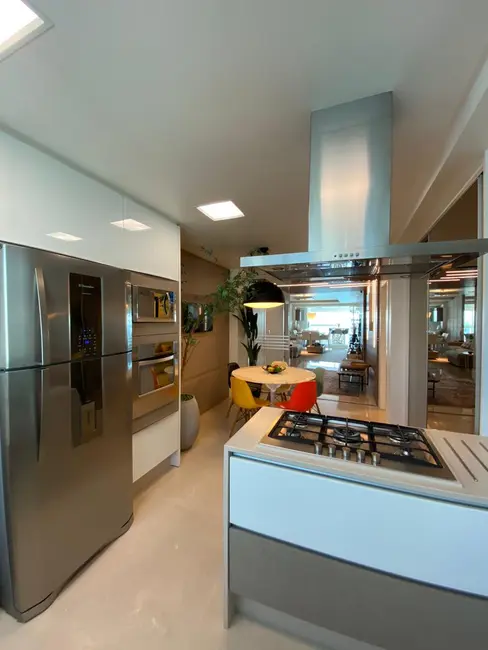 Apartamento com 4 quartos à venda, 219m2 em Centro, Balneario Camboriu - SC - imagem 8 Foto 8 de Apartamento com 4 quartos à venda, 219m2 em Centro, Balneario Camboriu - SC