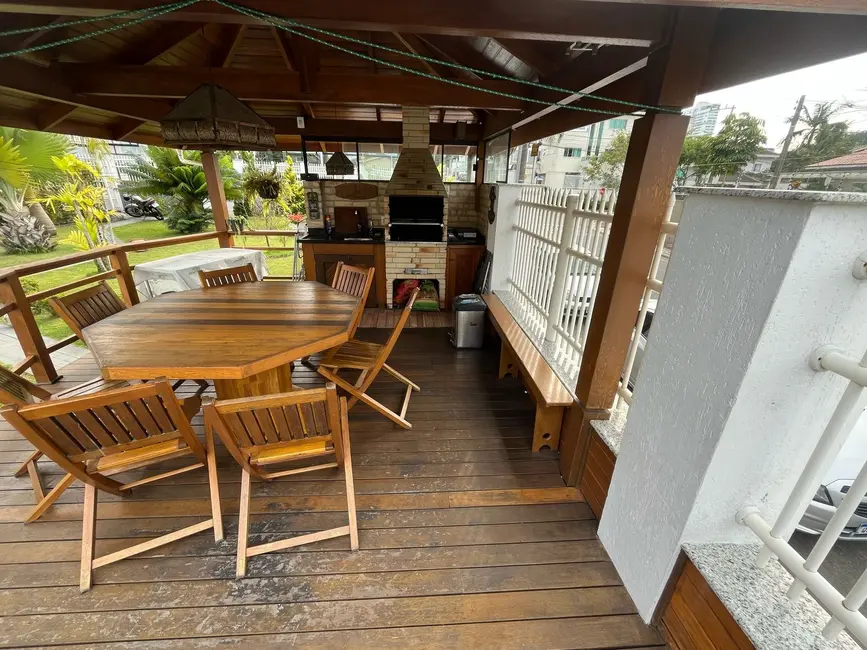 Foto 12 de Terreno / Lote à venda, 401m2 em Praia dos Amores, Balneario Camboriu - SC