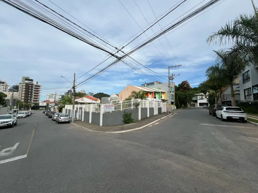 Foto 13 de Terreno / Lote à venda, 401m2 em Praia dos Amores, Balneario Camboriu - SC