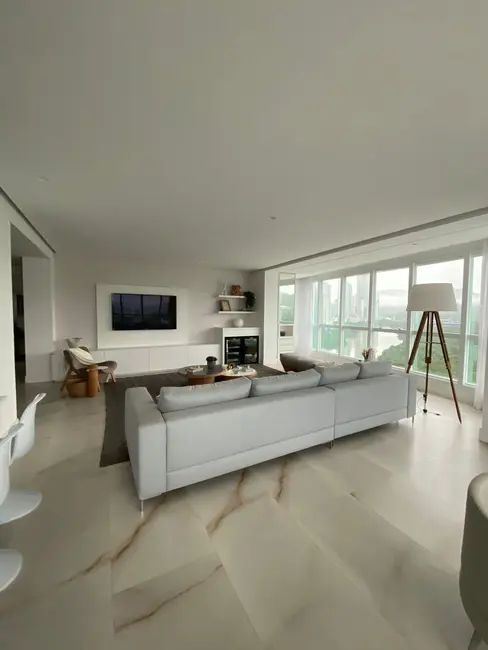 Foto 3 de Apartamento com 3 quartos à venda, 187m2 em Centro, Balneario Camboriu - SC