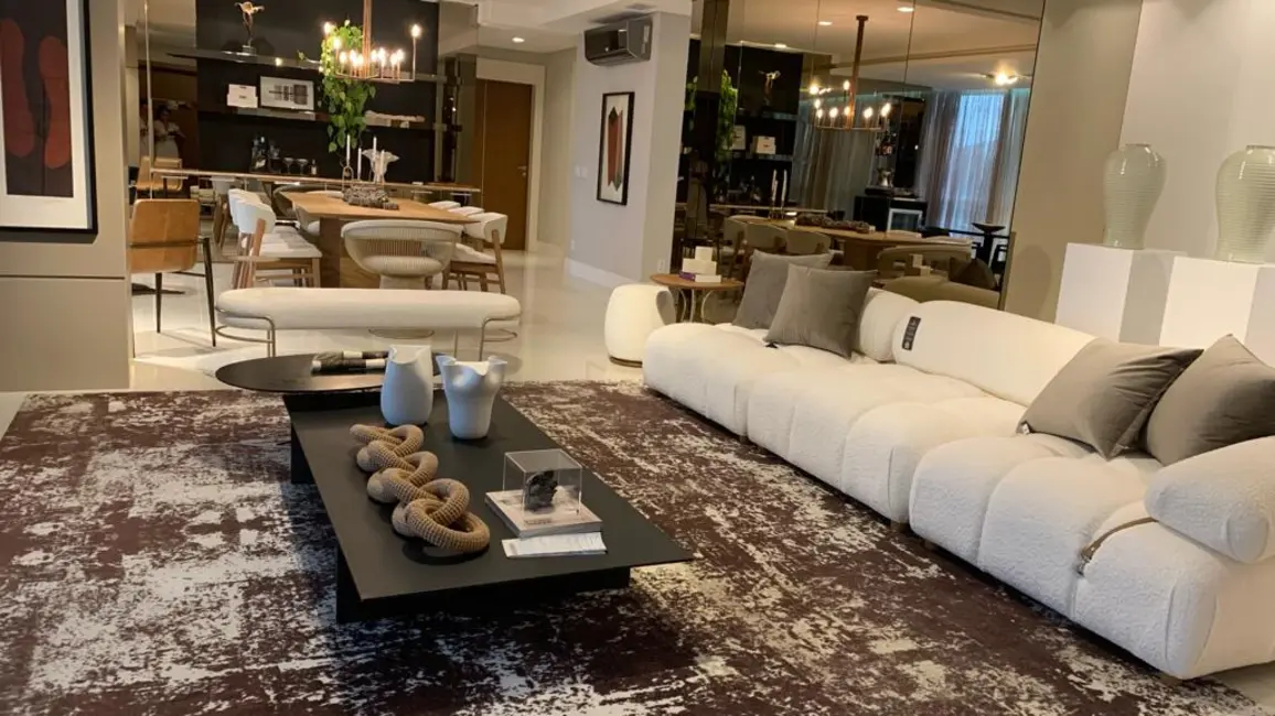 Foto 2 de Apartamento com 3 quartos à venda, 187m2 em Centro, Balneario Camboriu - SC