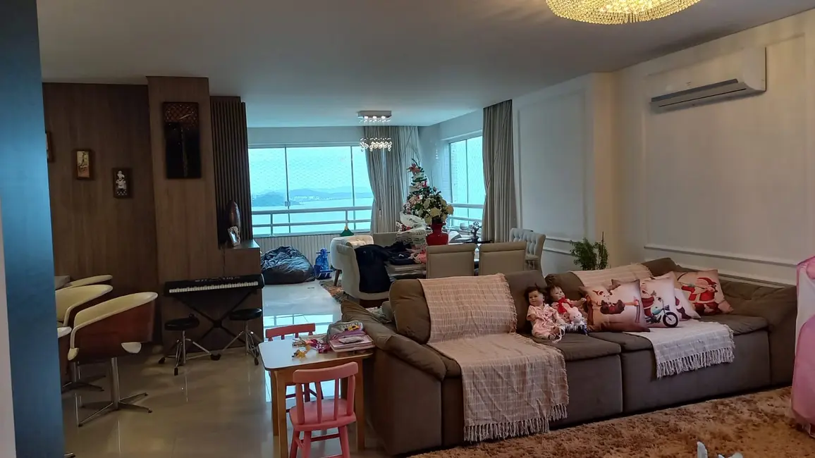 Apartamento com 4 quartos à venda, 278m2 em Centro, Balneario Camboriu - SC - imagem 3 Foto 3 de Apartamento com 4 quartos à venda, 278m2 em Centro, Balneario Camboriu - SC