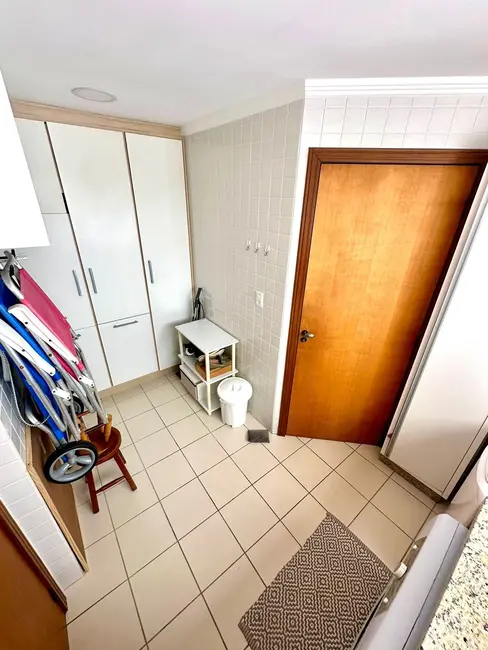 Foto 5 de Apartamento com 3 quartos à venda, 130m2 em Centro, Balneario Camboriu - SC