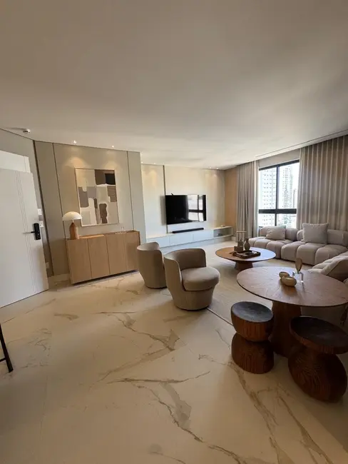 Apartamento com 3 quartos à venda, 131m2 em Pioneiros, Balneario Camboriu - SC - imagem 4 Foto 4 de Apartamento com 3 quartos à venda, 131m2 em Pioneiros, Balneario Camboriu - SC